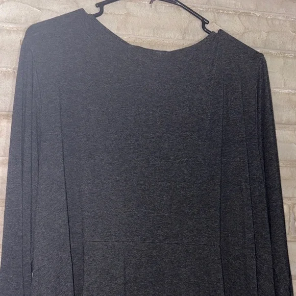Dark Gray 3/4 Sleeve Tunic Top - Picture 7 of 10